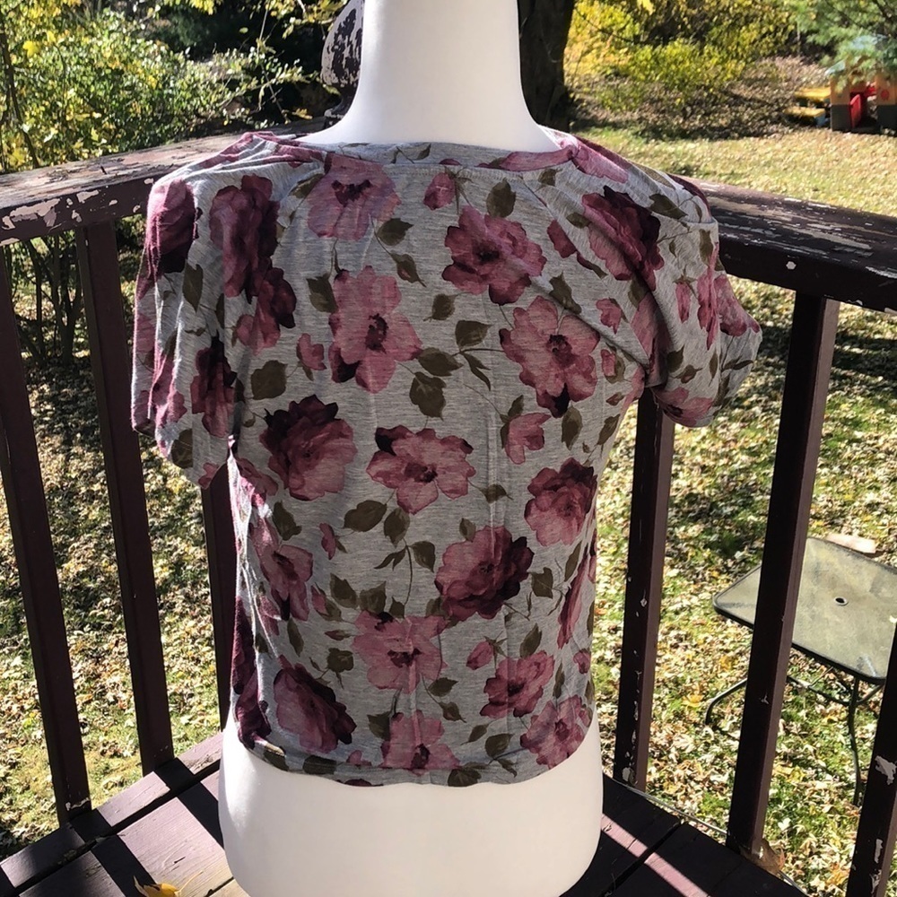 American Eagle Outfitters Soft & Sexy T Size Small - Picture 3 of 5